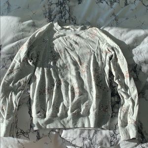 Gray sweatshirt with flowers